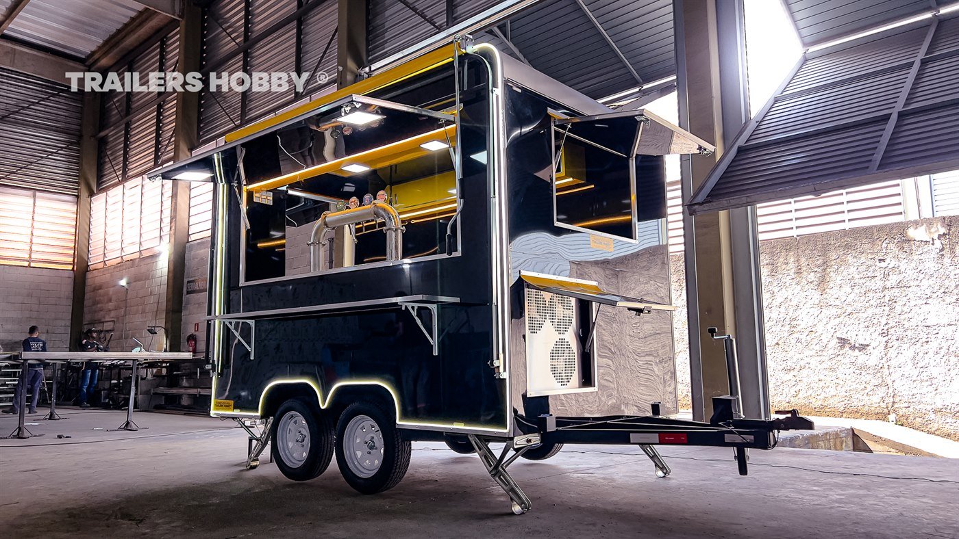 Trailer para chopp e bebidas com atendimento rápido para eventos.