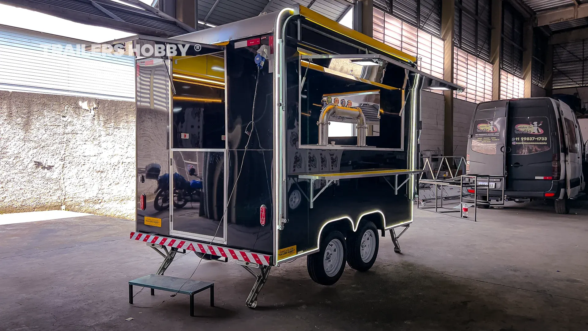 Parte externa do trailer para chopp fabricado pela Trailers Hobby