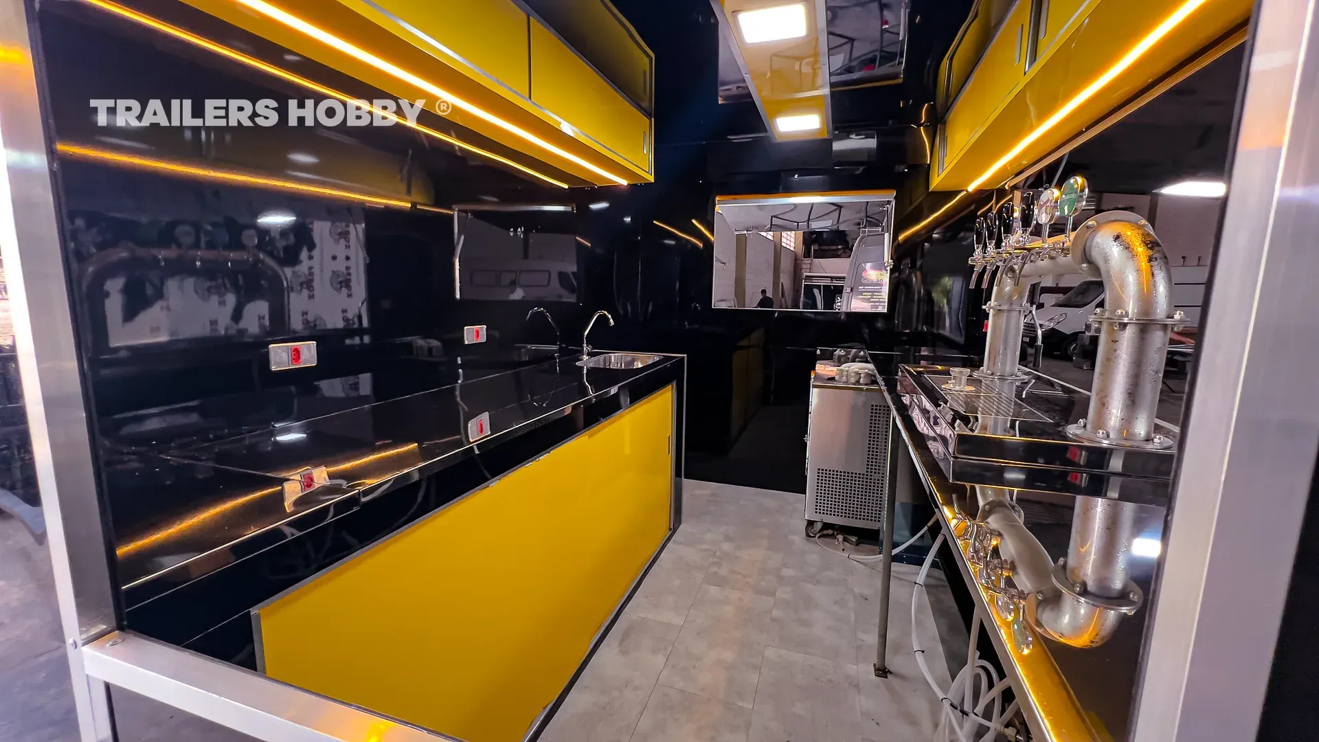 Parte interna do trailer para chopp fabricado pela Trailers Hobby